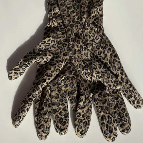 Steve Madden Long Animal Print Gloves. NWT - Picture 9 of 9